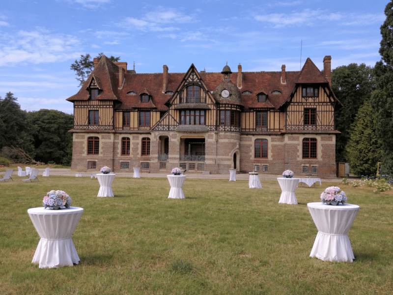Chateau de brocéliande en mode cocktail d'évènements